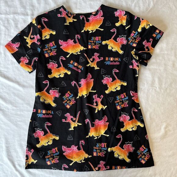 Disney Lion King Scrub Top Women size XS Black Hakuna‎ Matata Short Sleeve K15 - Picture 8 of 8